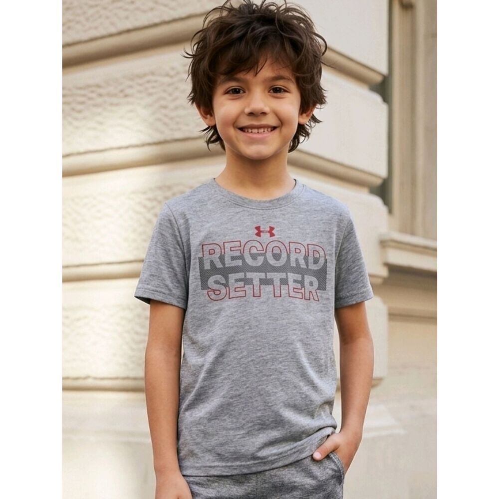 Under Armour Boys 6 HeatGear Record Setter Gray Athletic Graphic T Shirt Tee